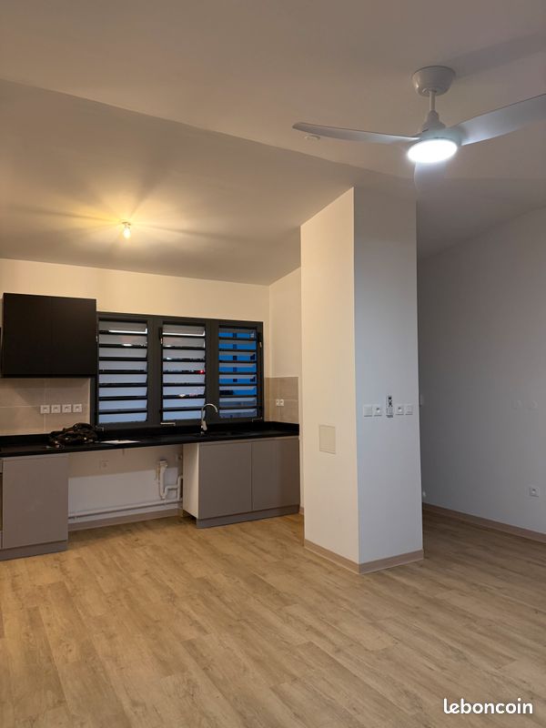 Appartement 2 pièces 49 m² · à L'Étang-Salé · 49 m² · 962 €/mois