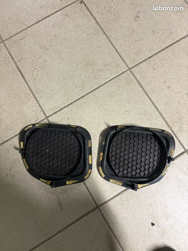 Support haut parleur Audi a3 8l (image 1)