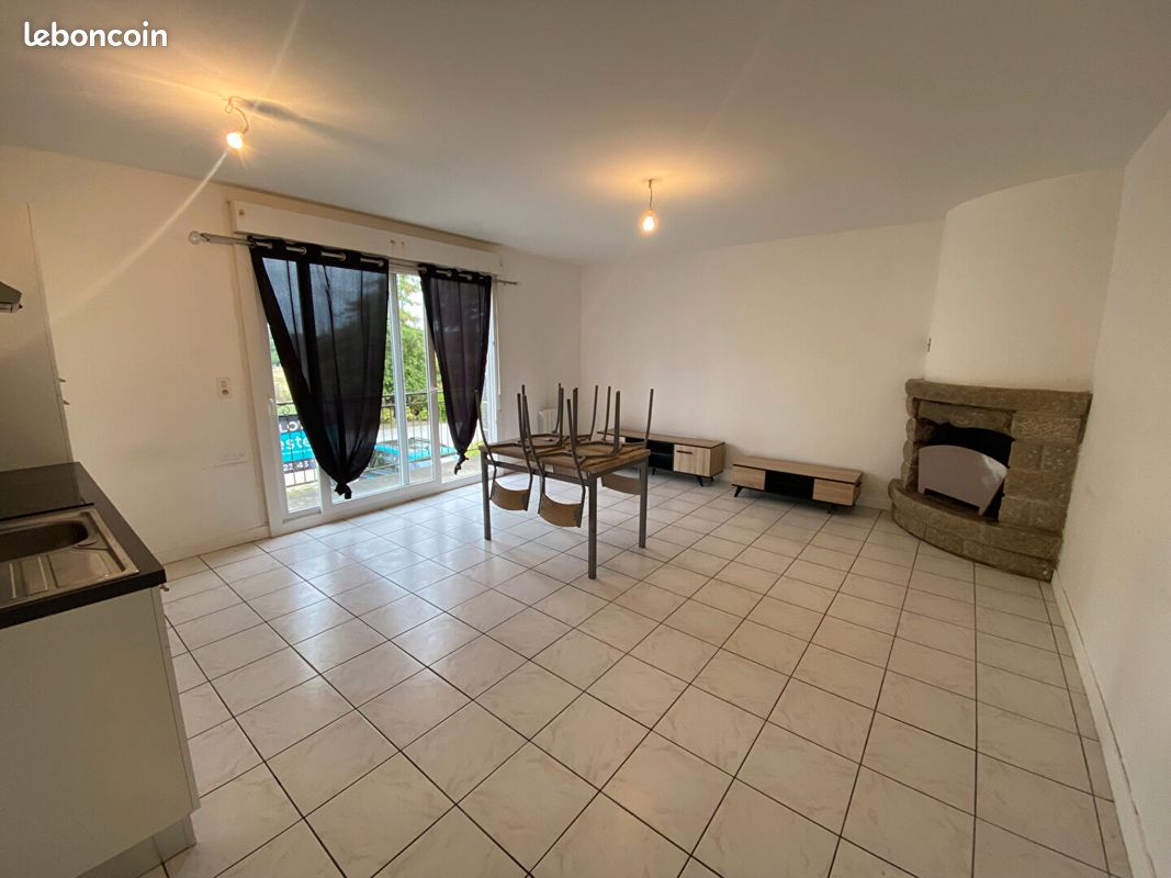 Appartement 2 pièces 56 m² · à Ménéac · 56 m² · 480 €/mois