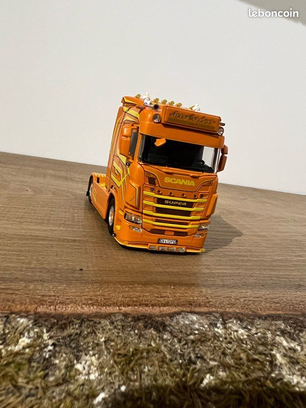 WSI 01-4012 Scania R-NG Highline 4x2 Aurénico
