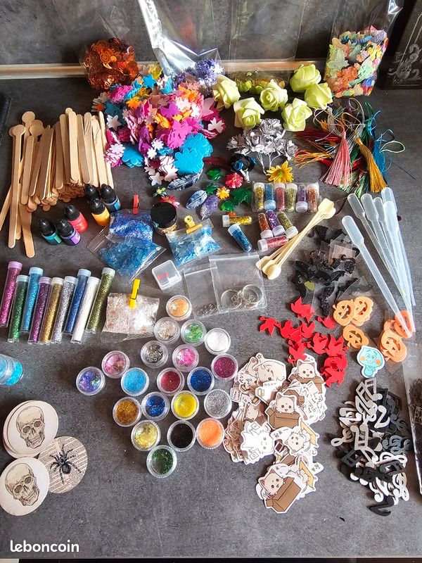 Lot De Loisirs Créatifs – Occasion – Divers Matériels Pour DIY, Customisation Et Bricolage Créatif