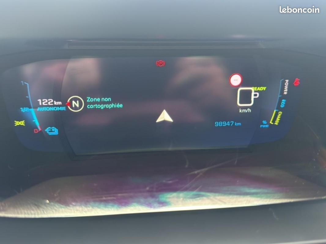 Peugeot 2008 ELECTRIQUE 136 ch Roadtrip (image 13)