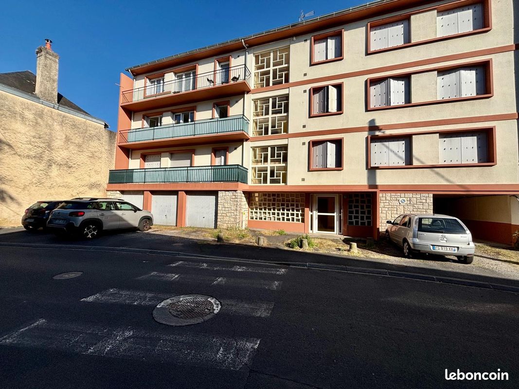 Immeuble 2 pièces 173 m² · à Brive-la-Gaillarde · 173 m² · 235 300 €