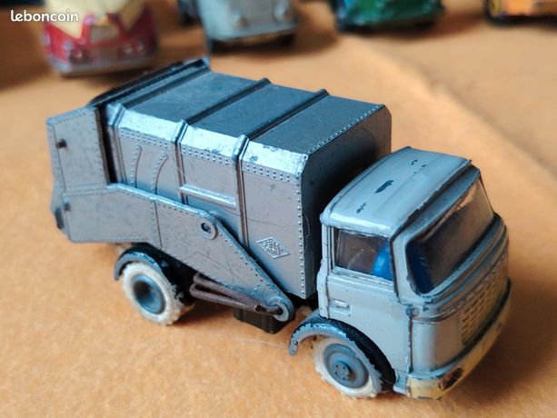 Jouet ancien JRD Berliet Gak benne a ordures  genève  made in France années 60 en boite copie ref.131 - Collection