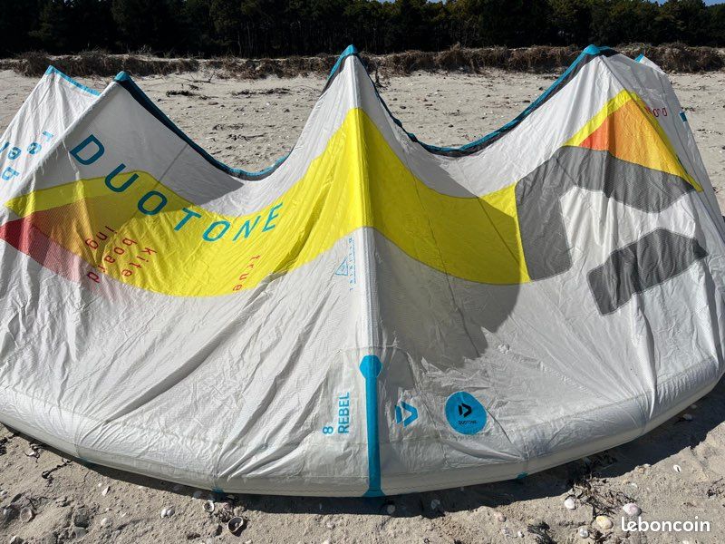 Aile de kitesurf eleveight rs v8