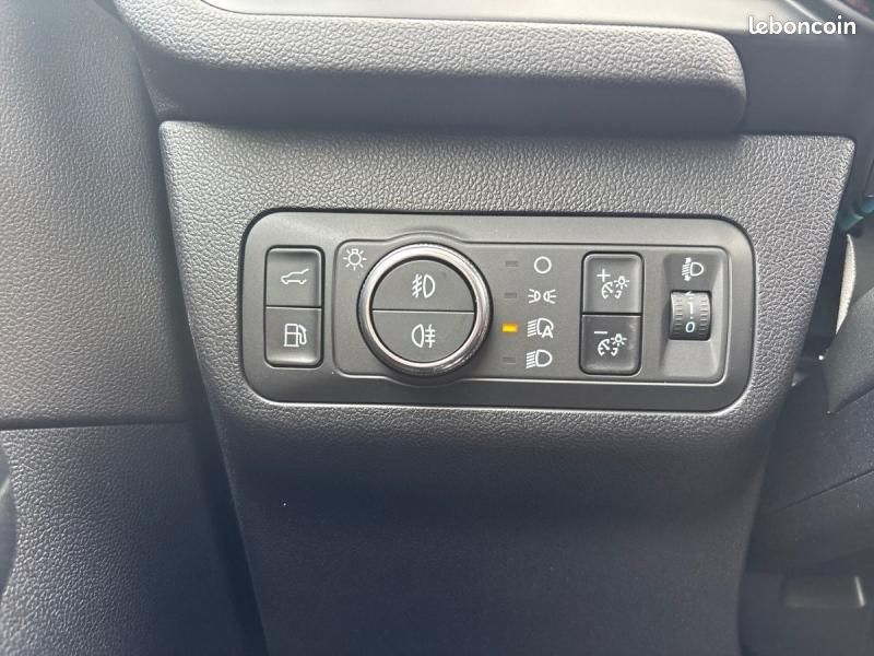 Ford Kuga 2.5 Duratec 225ch PHEV ST-Line X BVA (image 20)