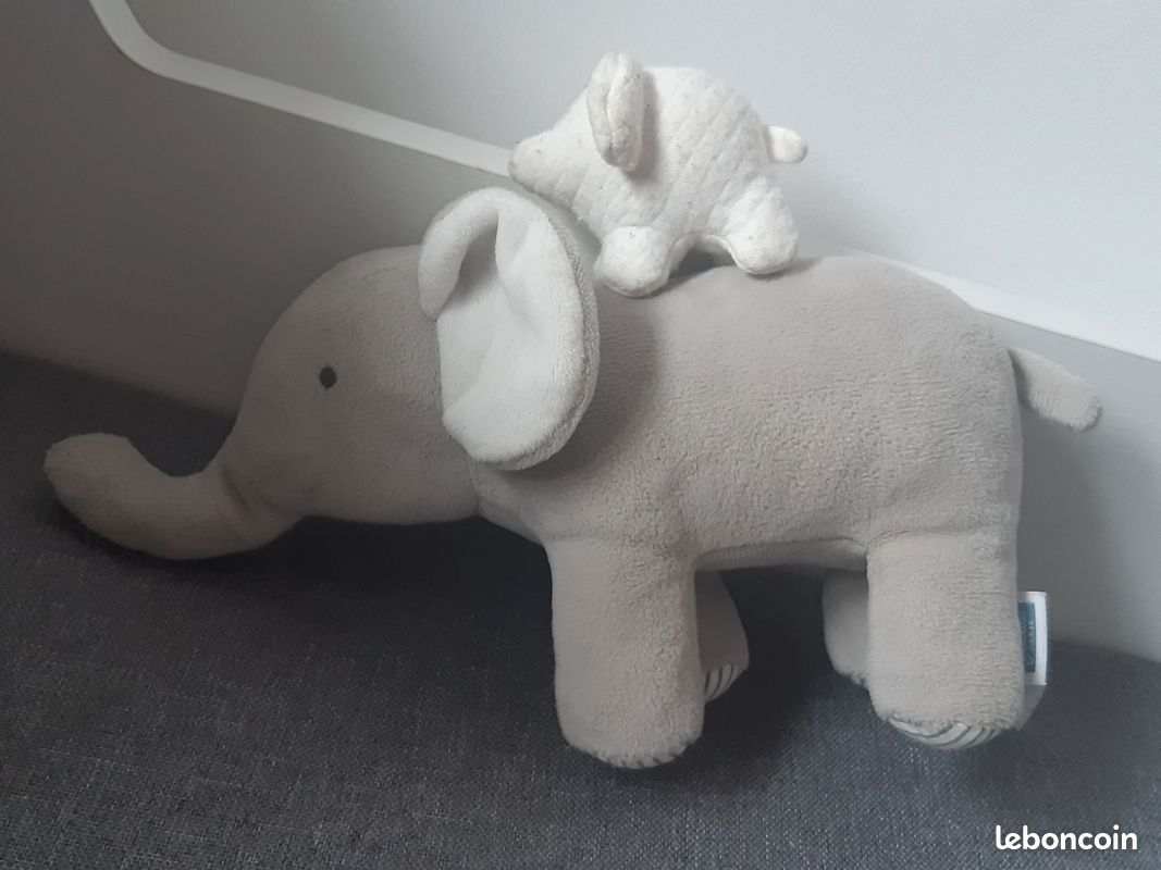Peluche doudou musical Jacadi Éléphant 🐘 Jeux Jouets