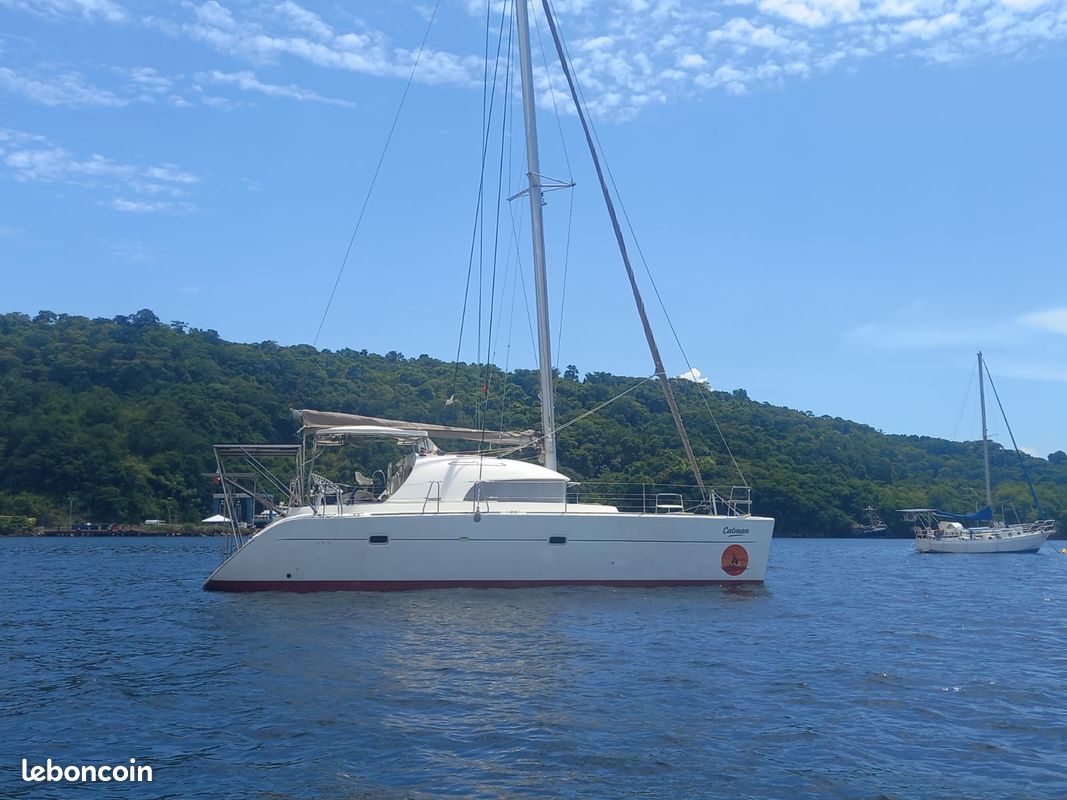 Catamaran au mouillage – séjour insolite (image 1)