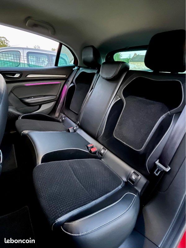 Renault Megane 4 Intens 1.2 TCe 130 – Moteur Renault 34 000 km – 1ère Main – Garantie 6 Mois Pièces et Main D’œuvre (image 5)
