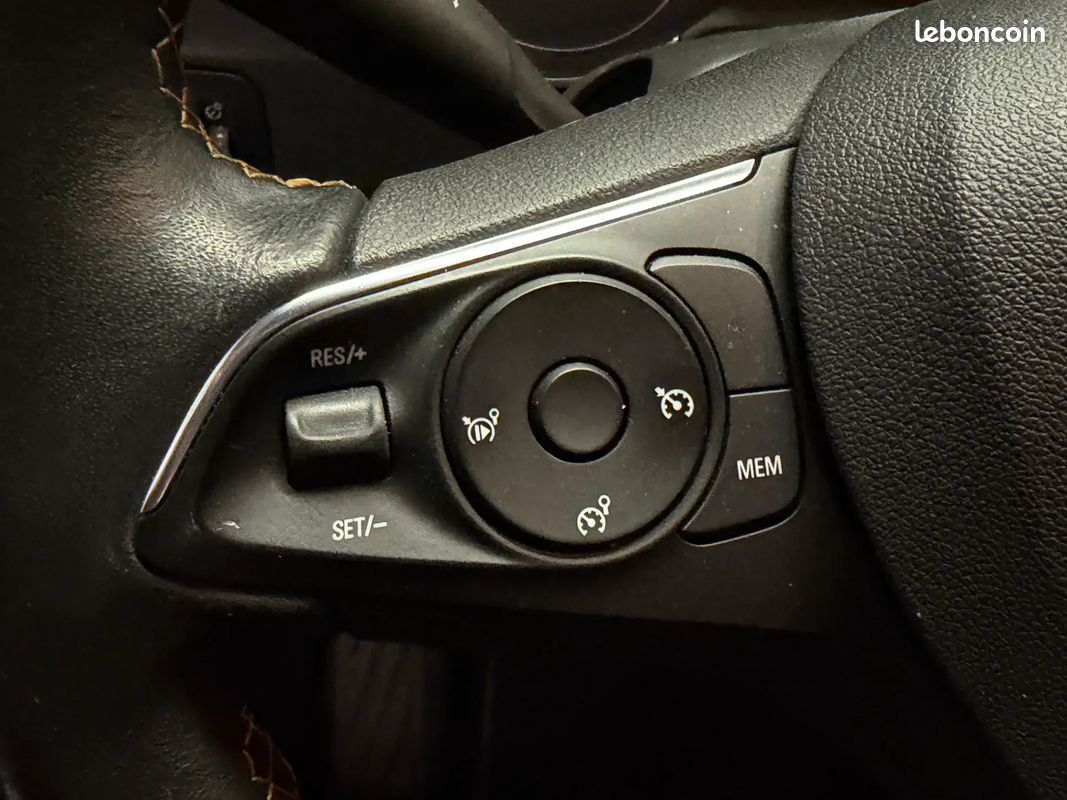 OPEL Crossland X 1.2 110ch 110 Innovation - Suivi OPEL - 2019 - 65 500 km (image 22)