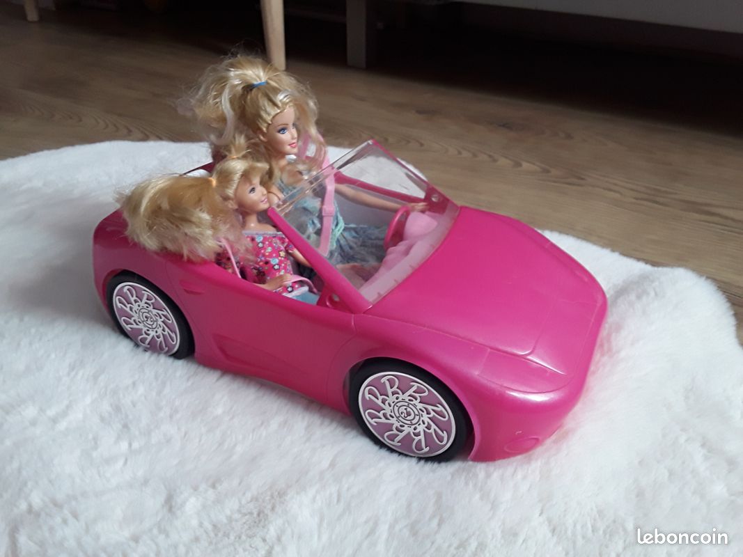 Voiture de Barbie avec 2 Barbies (image 2)