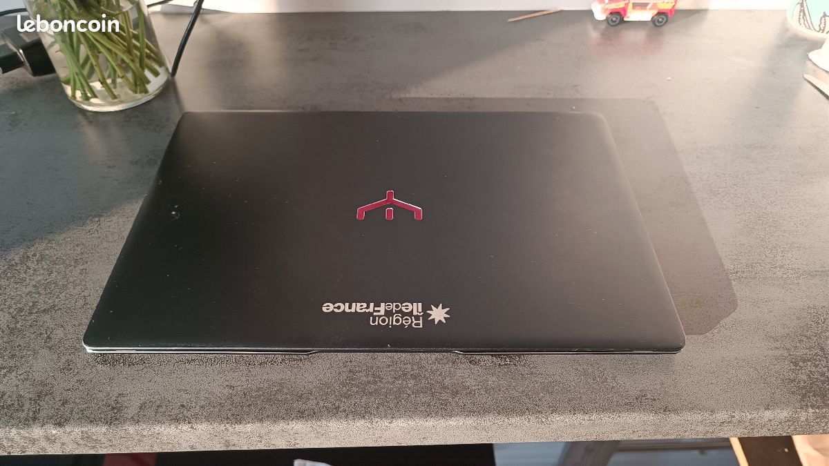 PC Portable Lenovo Unowhy Y13 [RÉINITIALISÉ] (image 3)