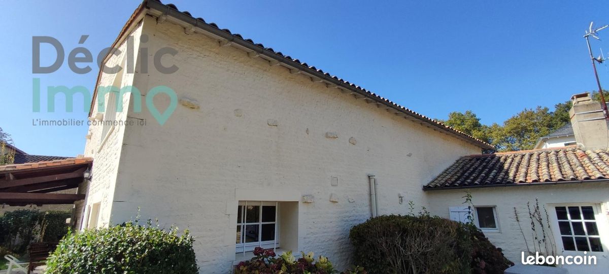 Maison 7 pièces 193 m² - Périgné 79170 (image 2)