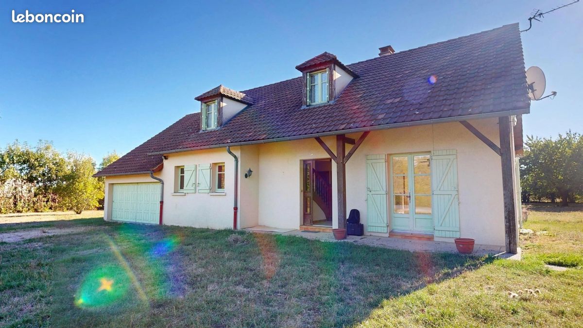 Maison 6 pièces 128 m² · à Gannat · 128 m² · 241 000 €