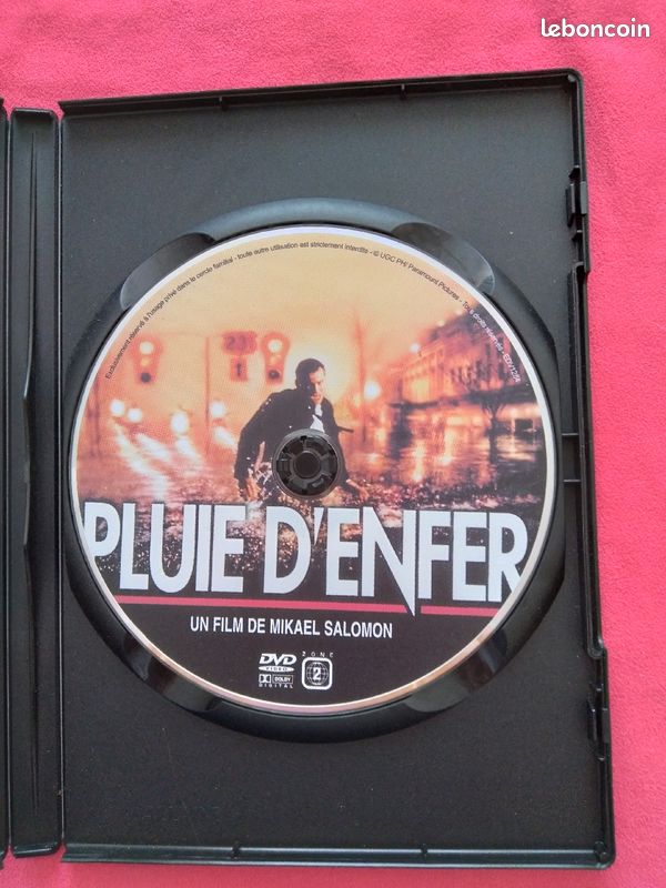 DVD Pluie d'enfer avec Morgan Freeman (image 2)