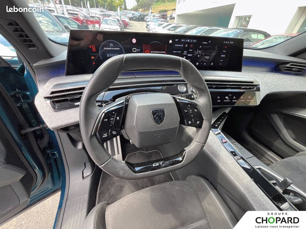 PEUGEOT 3008 Hybrid 136 e-DCS6 GT (image 17)