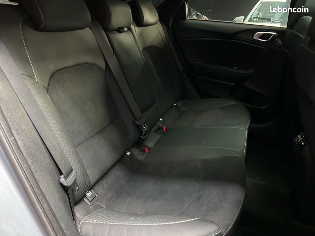 KIA PROCEED 1.4 T-GDI 140 ch ISG BVM6 GT Line Premium (image 34)