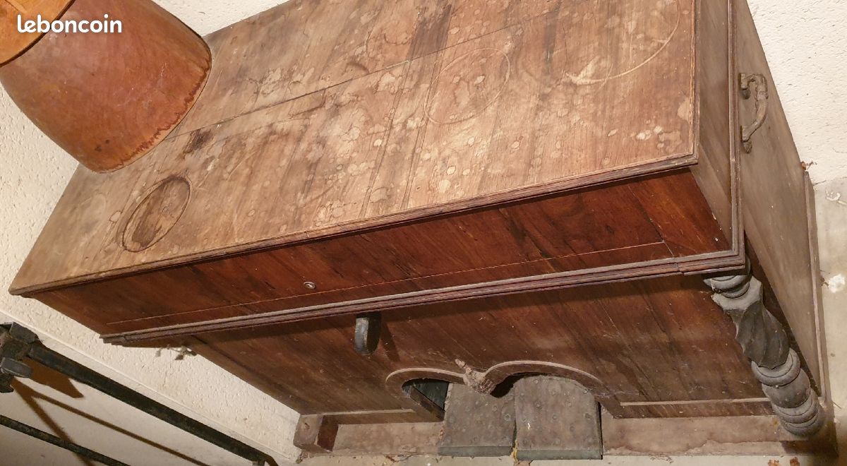 Harmonium (image 1)