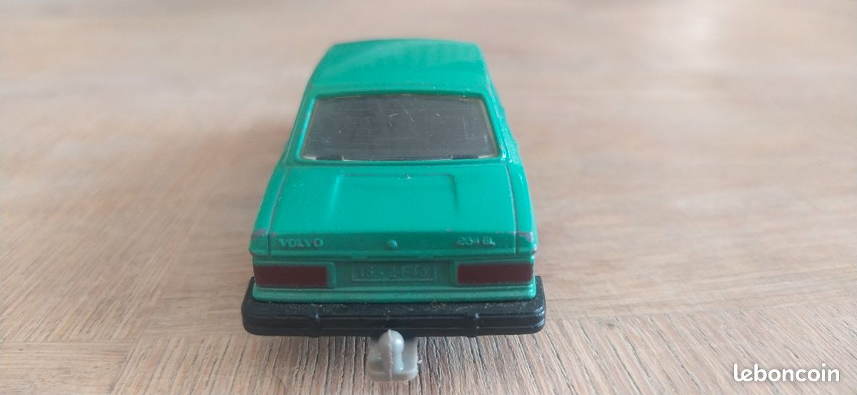 Norev Jet-Car 1/43 Volvo 264 GL Break 1982 - Modèle Réduit Collection, état TB, Réf 896