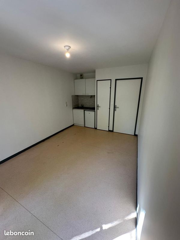 Appartement 1 pièce 18 m² · à Amiens · 18 m² · 465 €