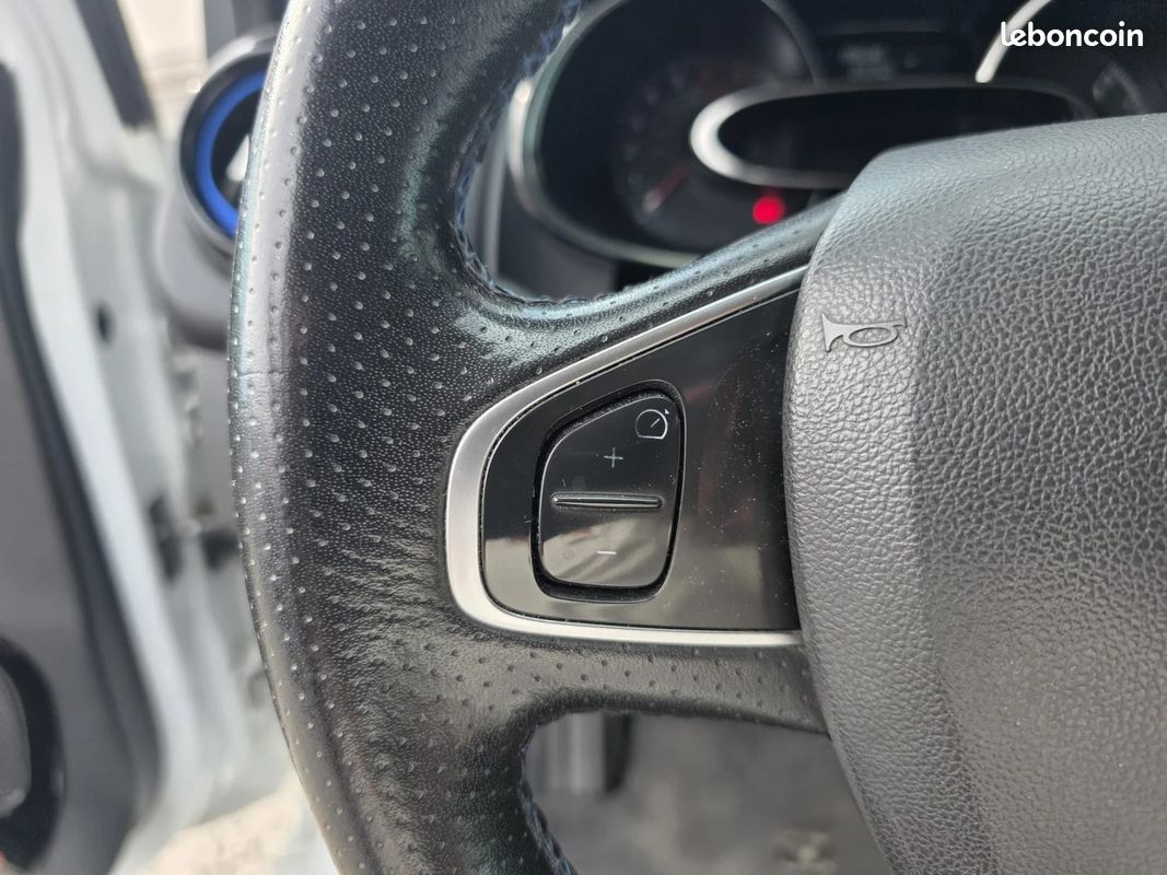 Renault CLIO IV Intens Pack GT Line / Vidange Neuve / (image 16)