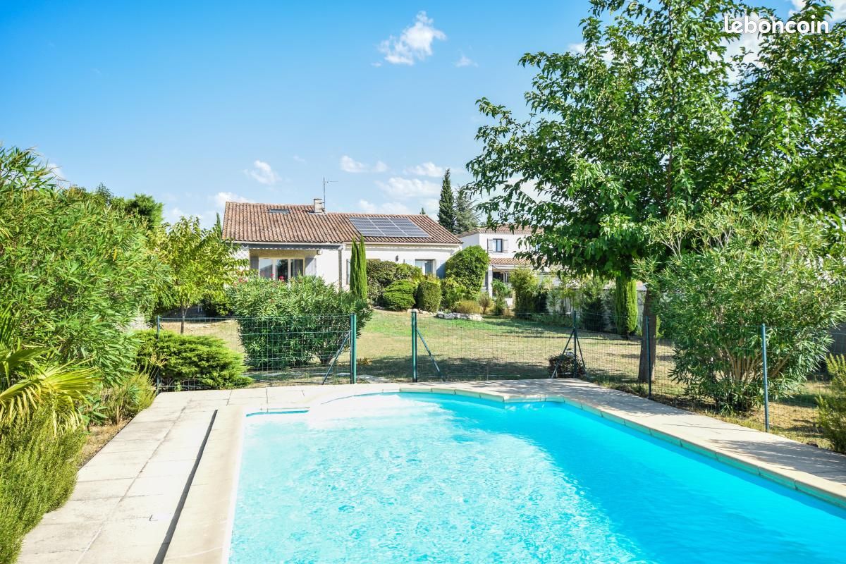 Maison 4 pièces 150 m² · à Rochefort-du-Gard · 150 m² · 440 000 €