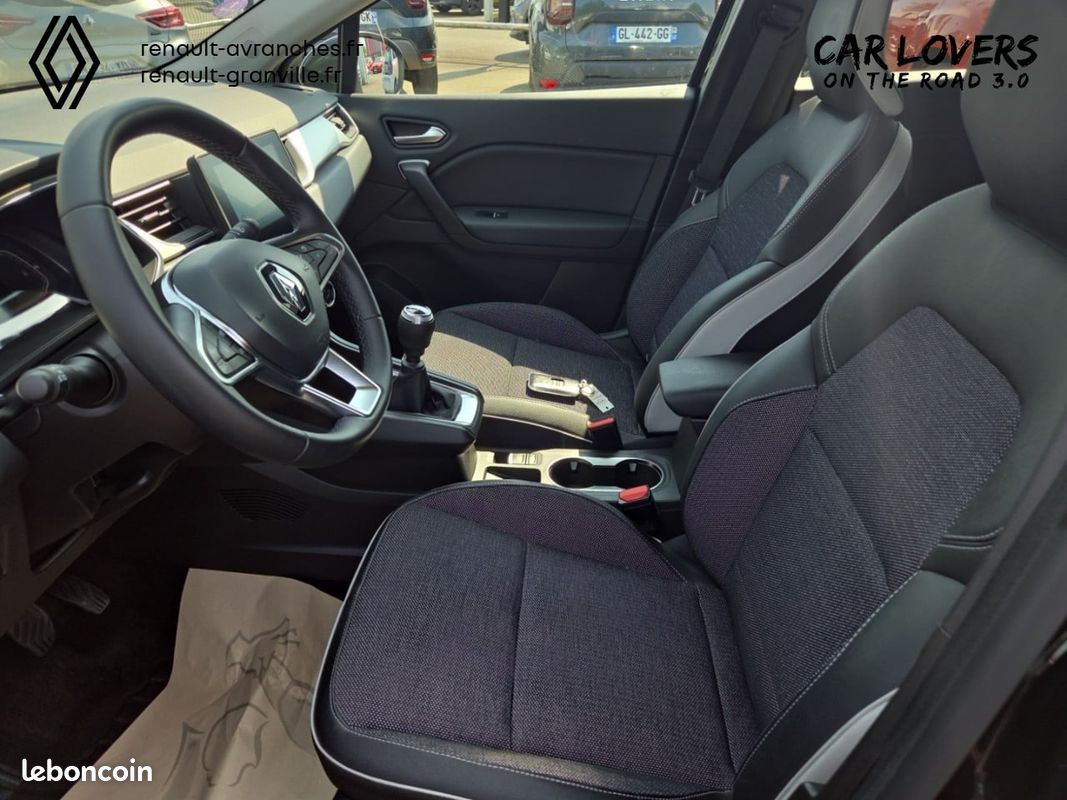 RENAULT Captur TCe 90 Techno (image 11)