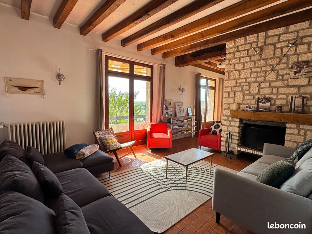 Maison 9 pièces 210 m² · à Montreuil-Bellay · 210 m² · 241 500 €