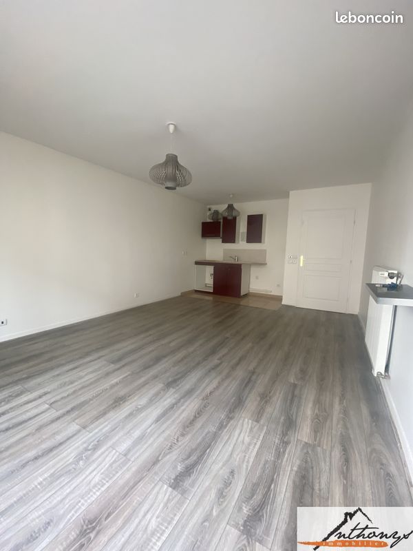 Appartement 1 pièce 32 m² · à Chelles · 32 m² · 728 €/mois