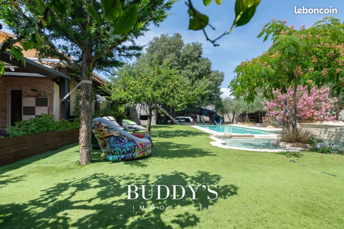 Maison 8 pièces 429 m² · à Saint-Chamas · 429 m² · 999 000 €