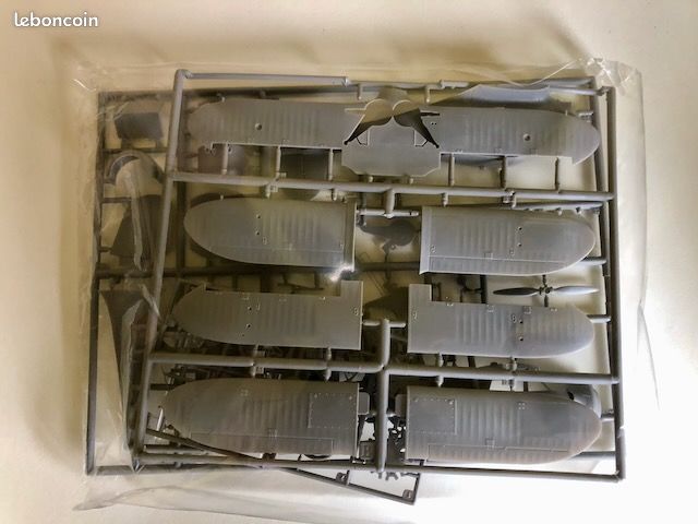 Maquette Beechcraft Staggerwing 1/48 Roden (image 2)