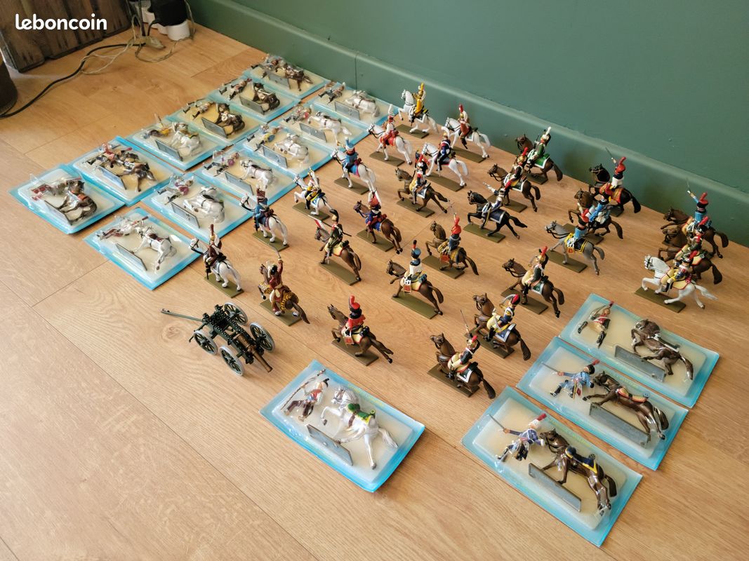 LOT DE 10 figurines Starlux Cavalier empire napoleon empereur avec