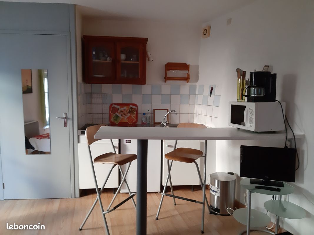 Appartement 1 pièce 24 m² · à Riom · 24 m² · 400 €