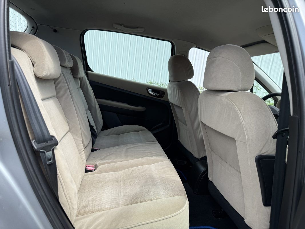 Peugeot 307 1.6e 16v griffe bva 2002 (image 5)