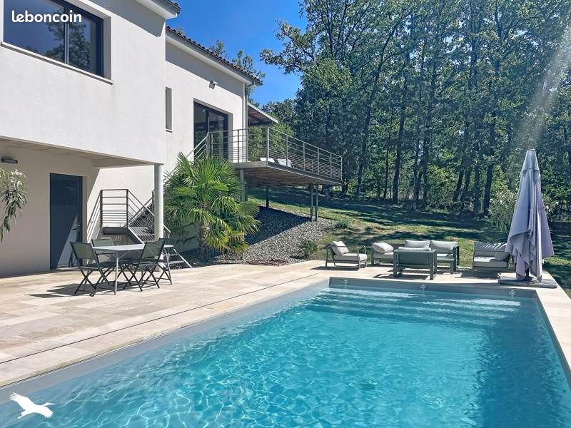 Maison 7 pièces 169 m² · à Castelfranc · 169 m² · 498 900 €