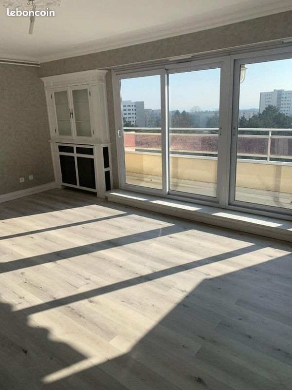 Appartement a louer rillieux-la-pape - 4 pièce(s) - 85 m2 - Surfyn