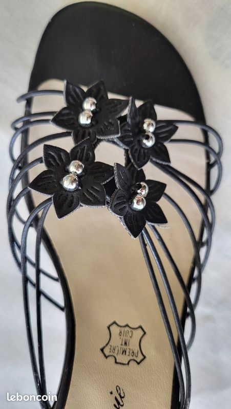 Sandales Femme Chikalo Taille 41 – Multicolores, Talon 3.4 Pouces, En Coton, Occasion Bon état