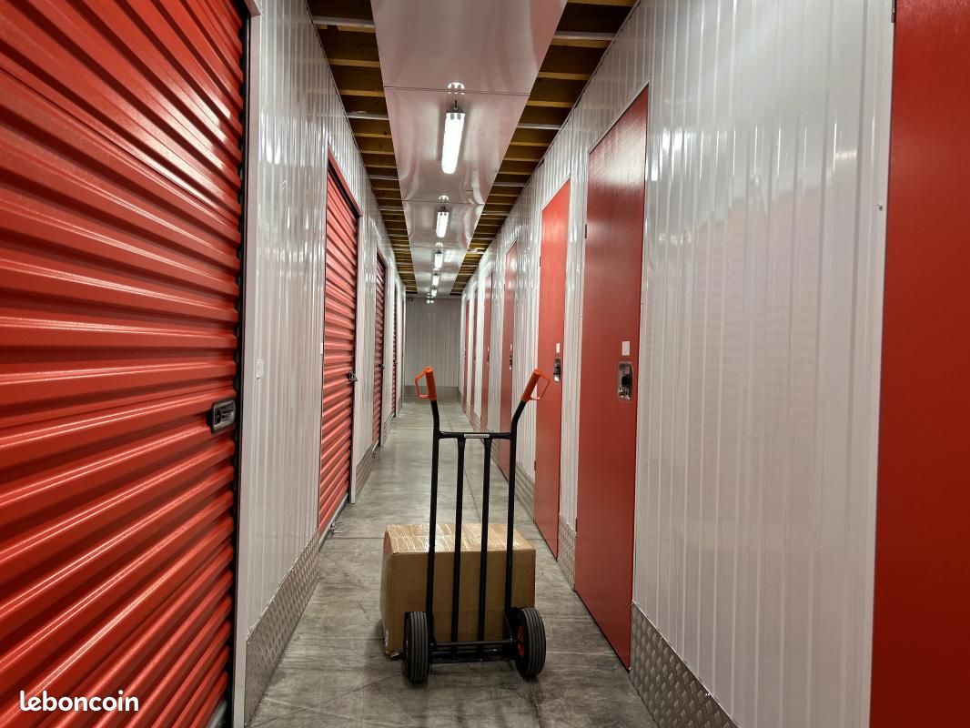 Garage/box 14 m² Saint Quentin (image 1)