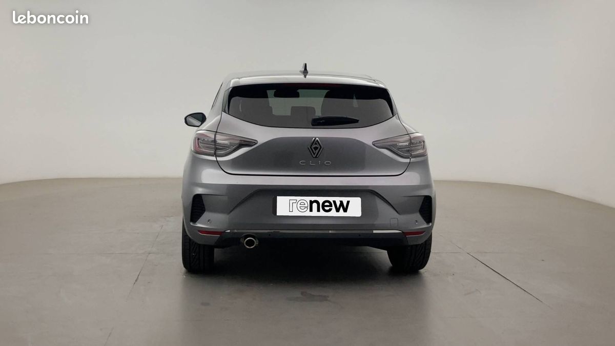 Renault clio tce 90 ch gsr2 techno (image 5)