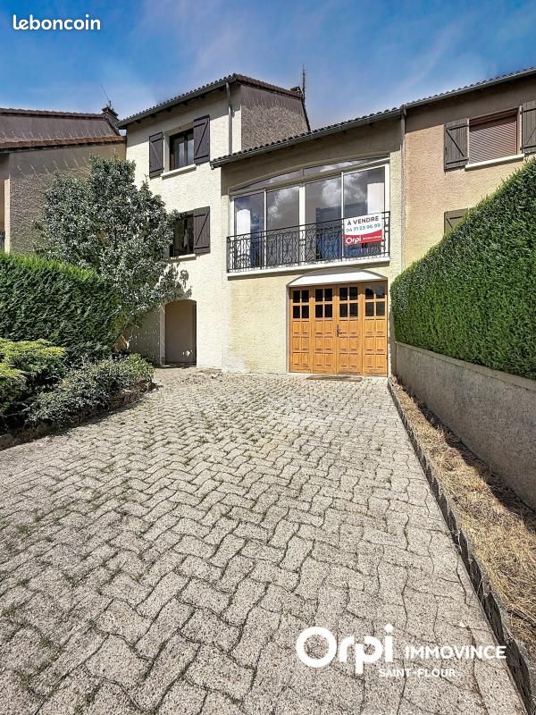 Maison 5 pièces 158 m² · à Saint-Flour · 158 m² · 178 000 €