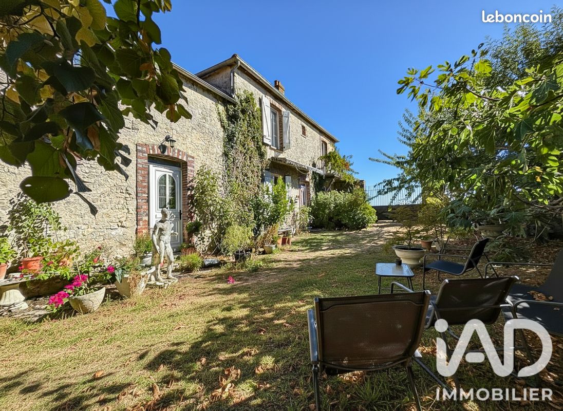 Maison 6 pièces 233 m² · à Bougligny · 233 m² · 365 000 €