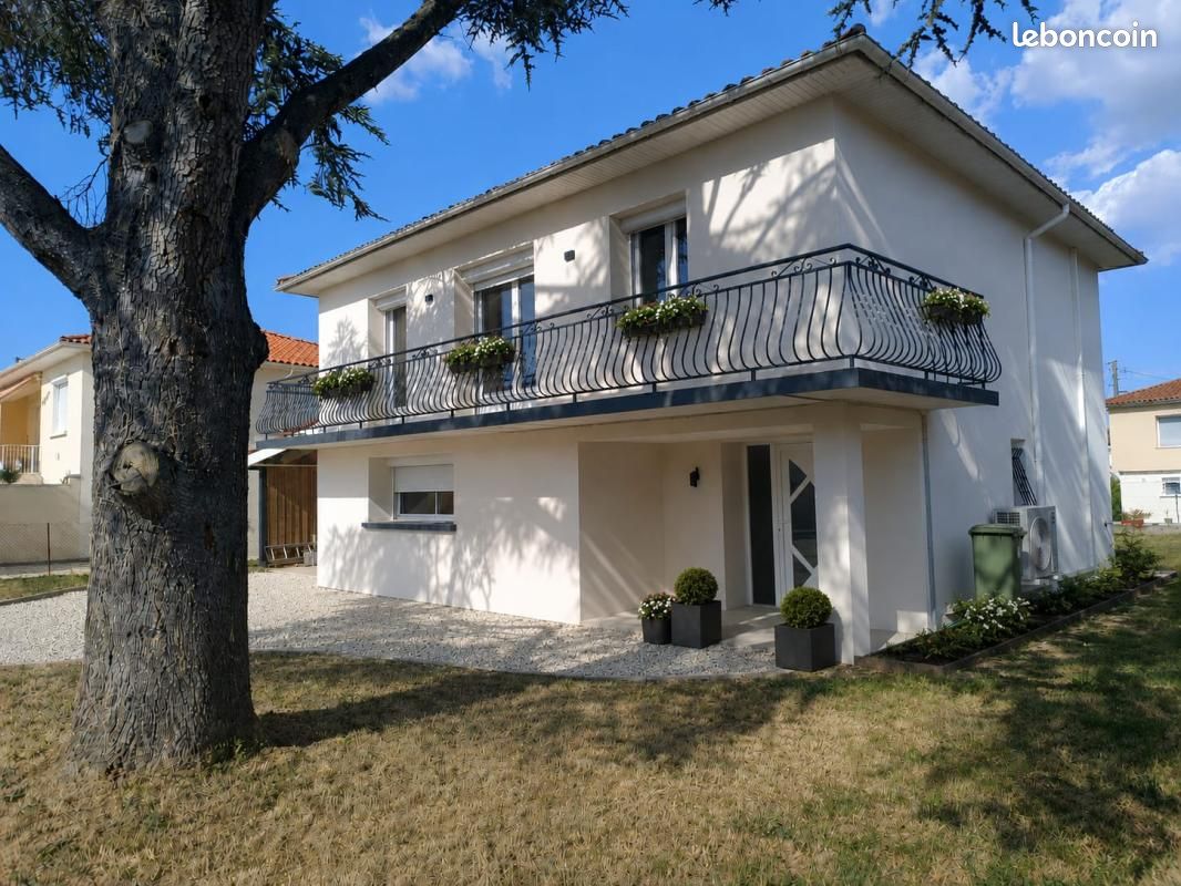 Maison 5 pièces 140 m² · à Pujols · 140 m² · 279 000 €