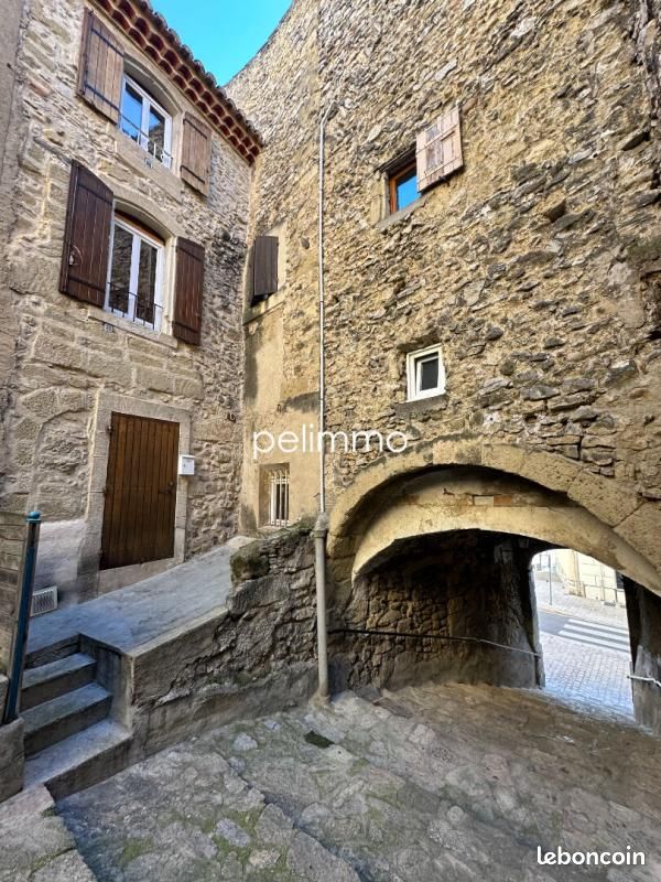 Appartement 1 pièce 18 m² · à Eyguières · 18 m² · 358 €/mois