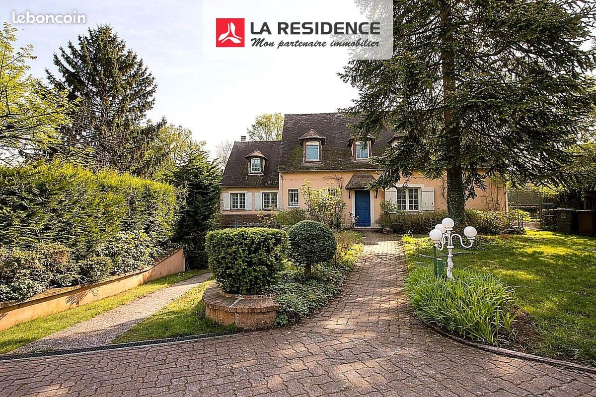 Maison 15 pièces 266 m² · à Orgeval · 266 m² · 1 105 000 €