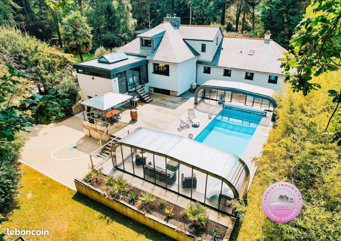 Maison 250m² avec piscine sur terrain arboré 4700m²