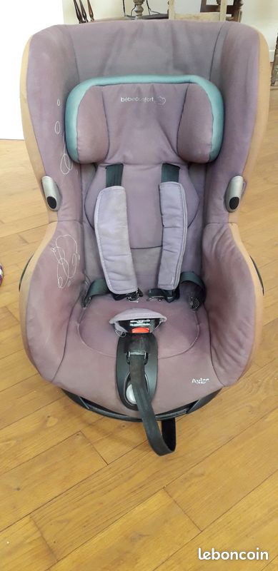 Siège auto bébé confort axiss pivotant kaki et vert