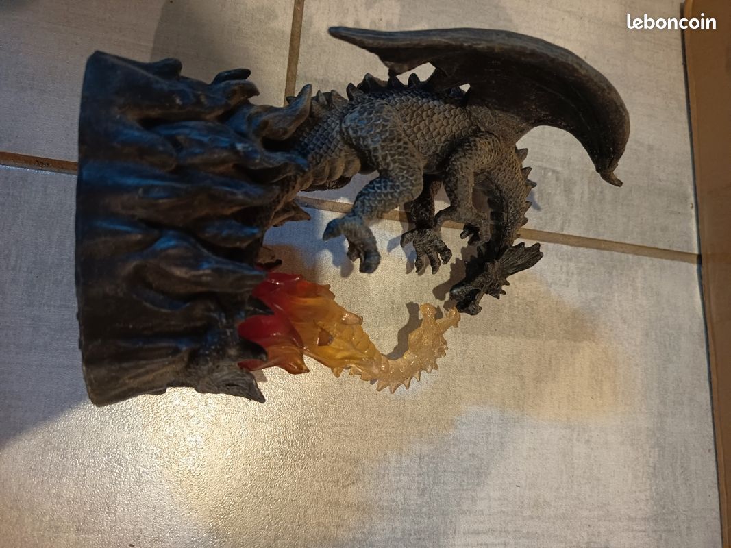 Divers figurines dragon (image 12)