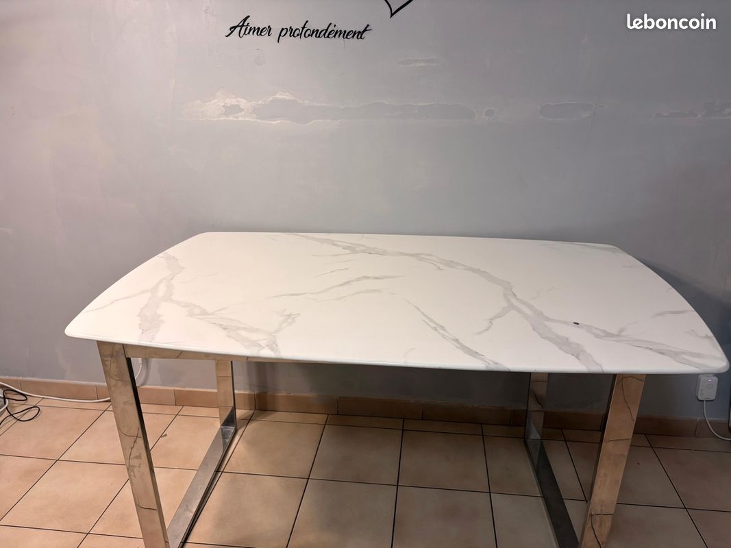 Canape d’angle +table a manger 6 place eg 4 chaise (image 5)