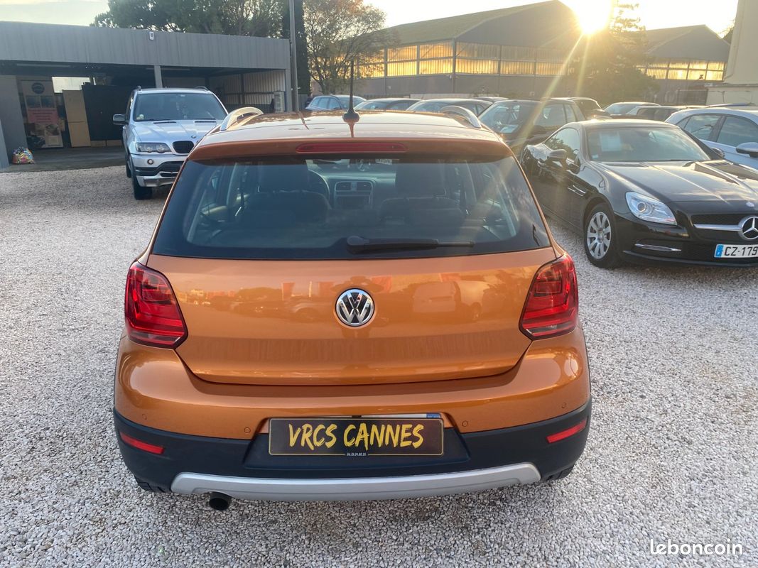 Volkswagen POLO CROSS 1.2 TSI (image 6)