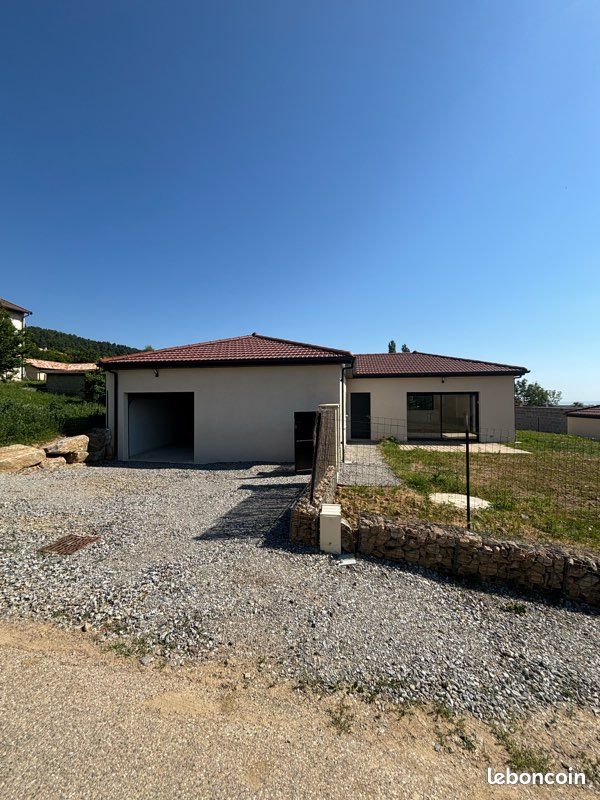 Maison 4 pièces 104 m² · à Vinzieux · 104 m² · 285 000 €